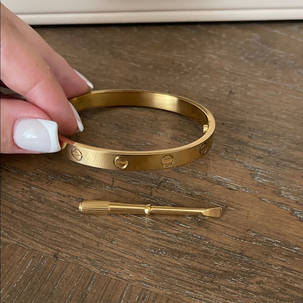 Love Bracelet with Screwdriver